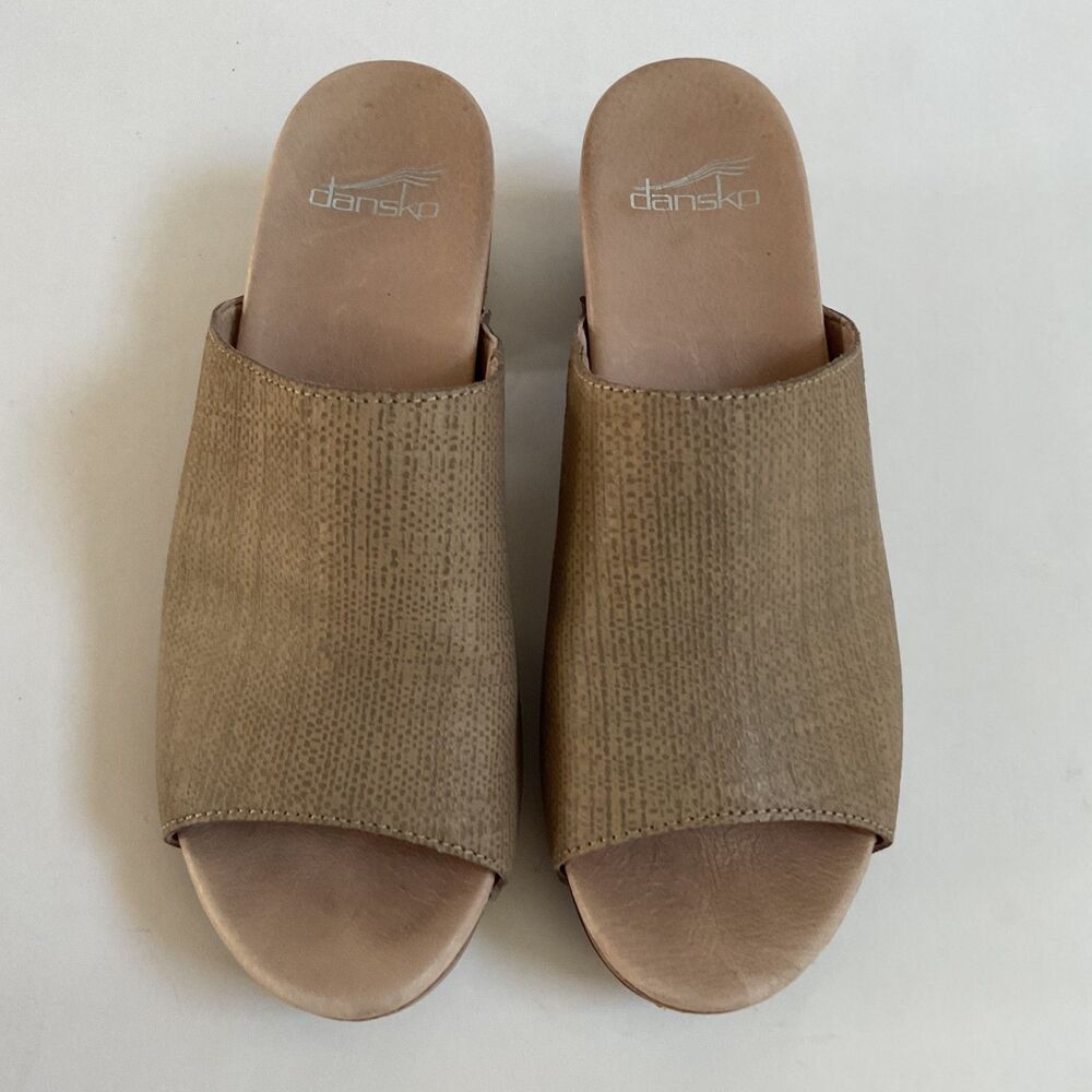Dansko Maci Women’s 38 US 7.5-8 Taupe Textured Leather Open-Toe Slide Sandals - Picture 6 of 10
